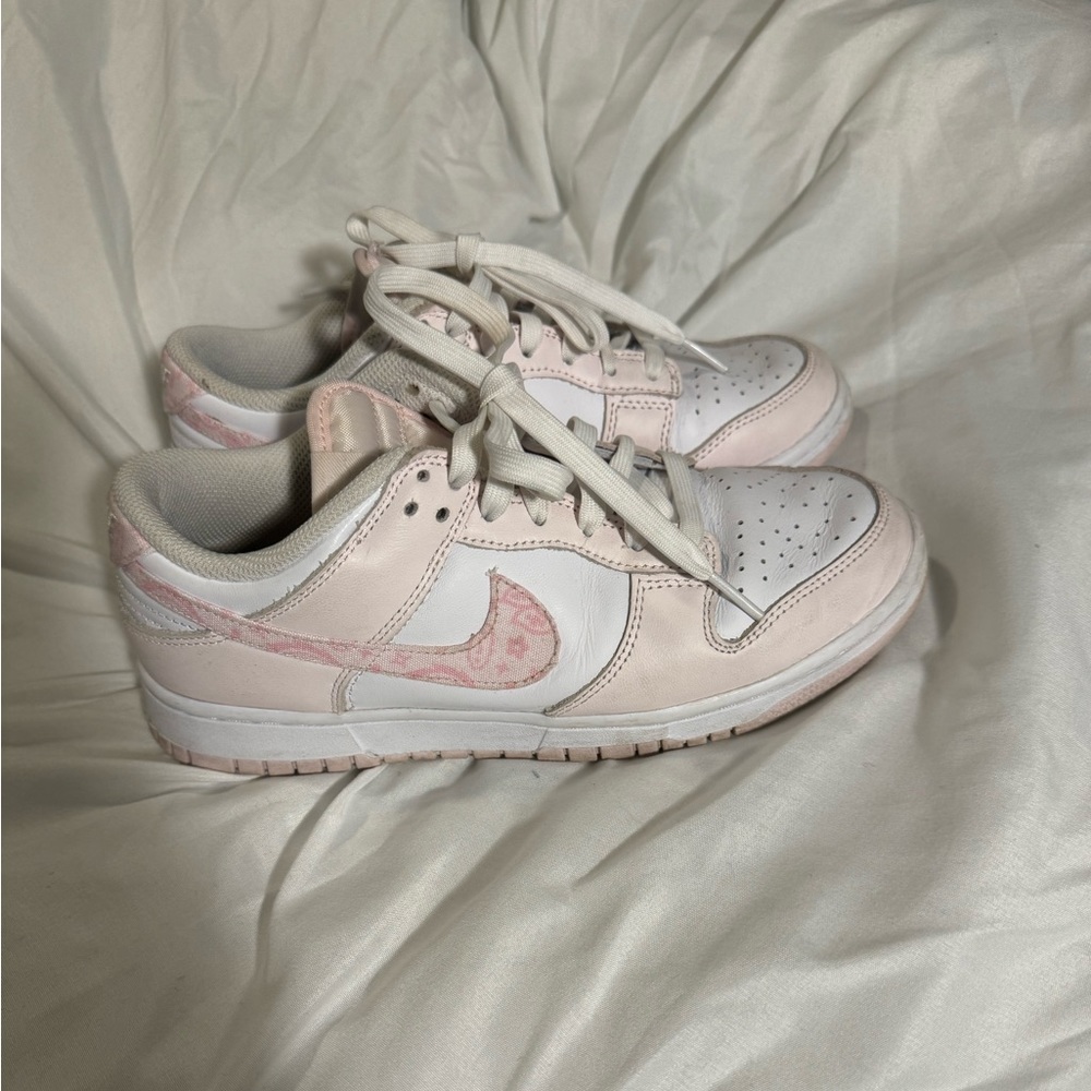 Nike Women’s Dunk “Pink Paisley”